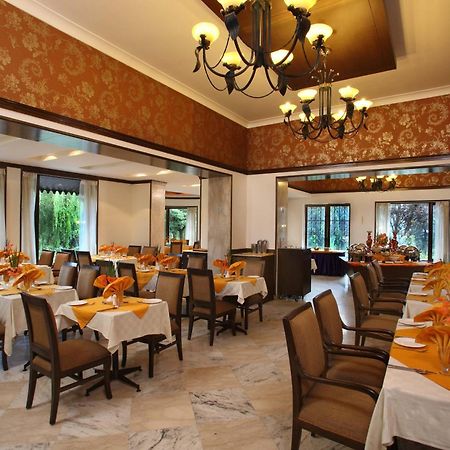 Shervani Hilltop Resort Найнитал Экстерьер фото